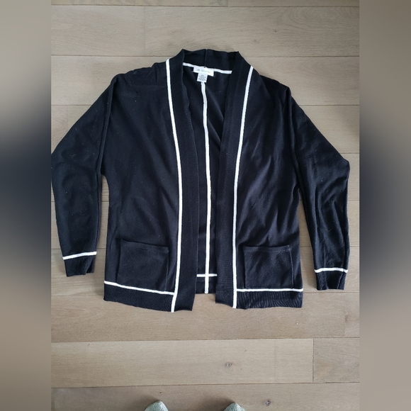 Black cardigan - Picture 1 of 4